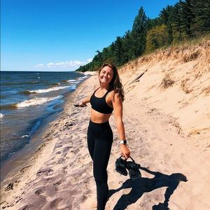 Meet your Posher, Sidney